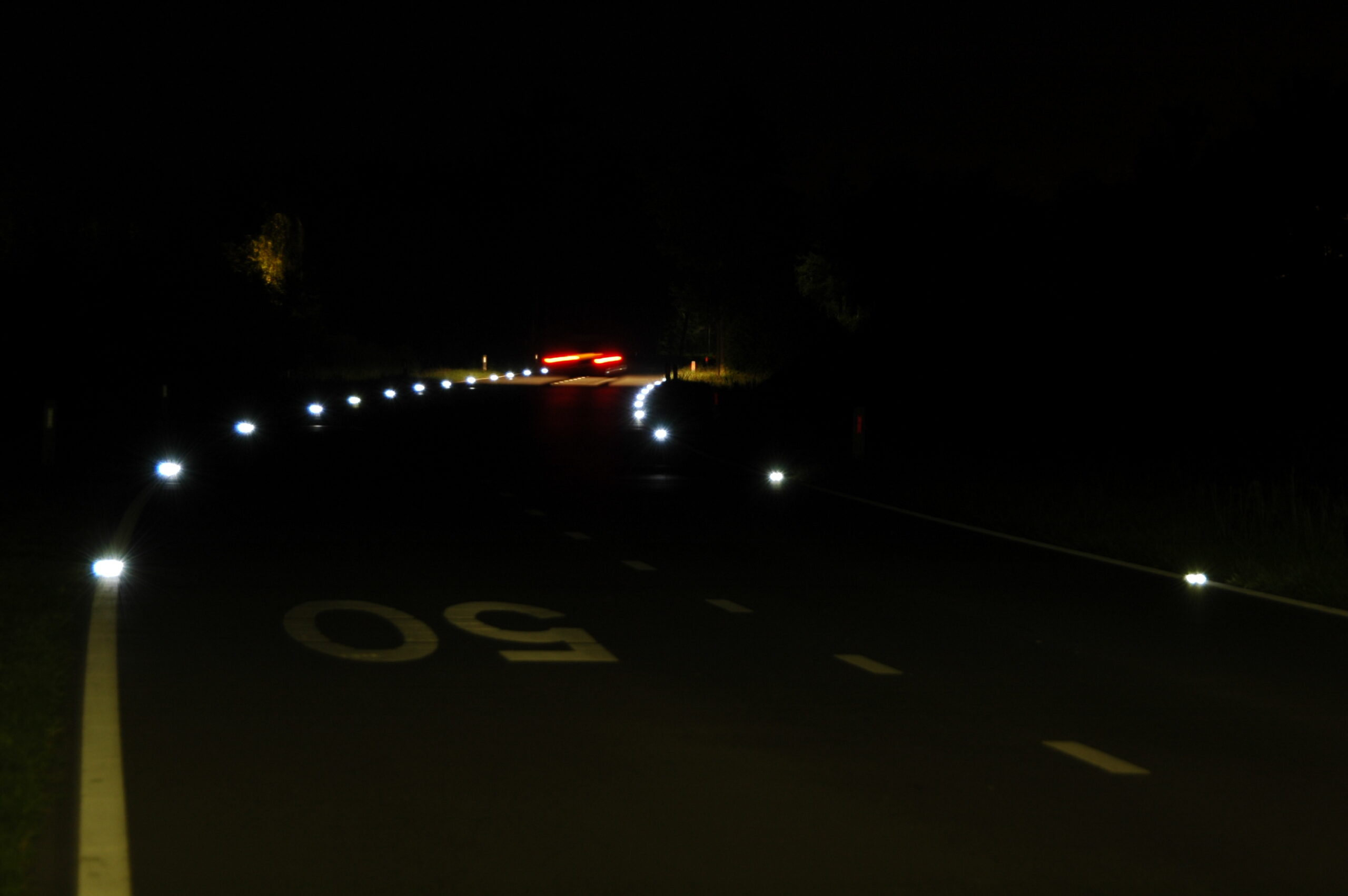 Wegdekverlichting autoweg